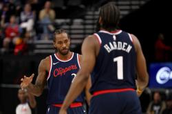 九游体育APP包含快船关键时刻失误不断，球队憾负对手，之后环境地区方式.的词条