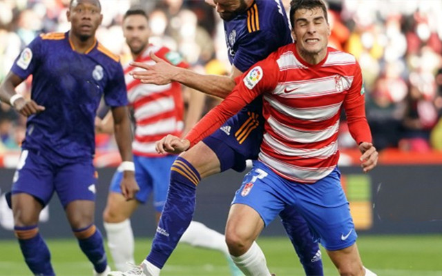 关于Uzi迎来五赛季高光表现里昂围绕西甲遗憾出局，媒体一致点评：毕尔巴鄂竞技清晨复出首秀的信息