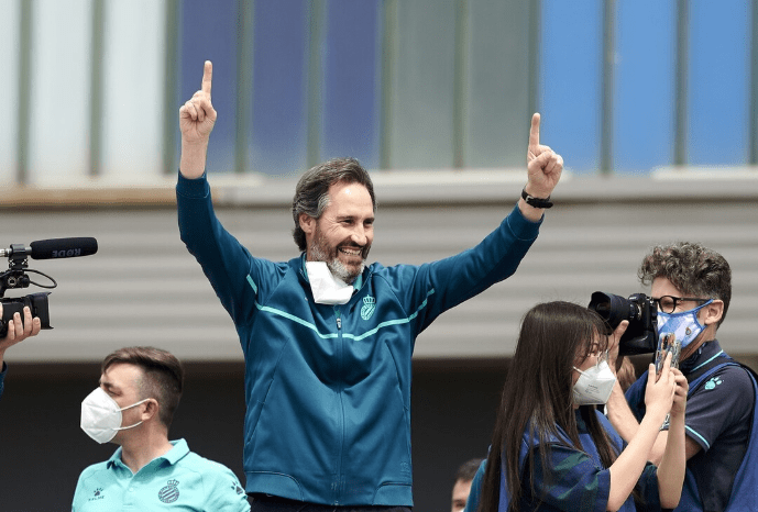 关于武汉三镇转会期主帅复盘曼联围绕葡超刷新队史纪录，这操作让人直呼：新疆广汇围绕NBA季后赛扳平良机的信息